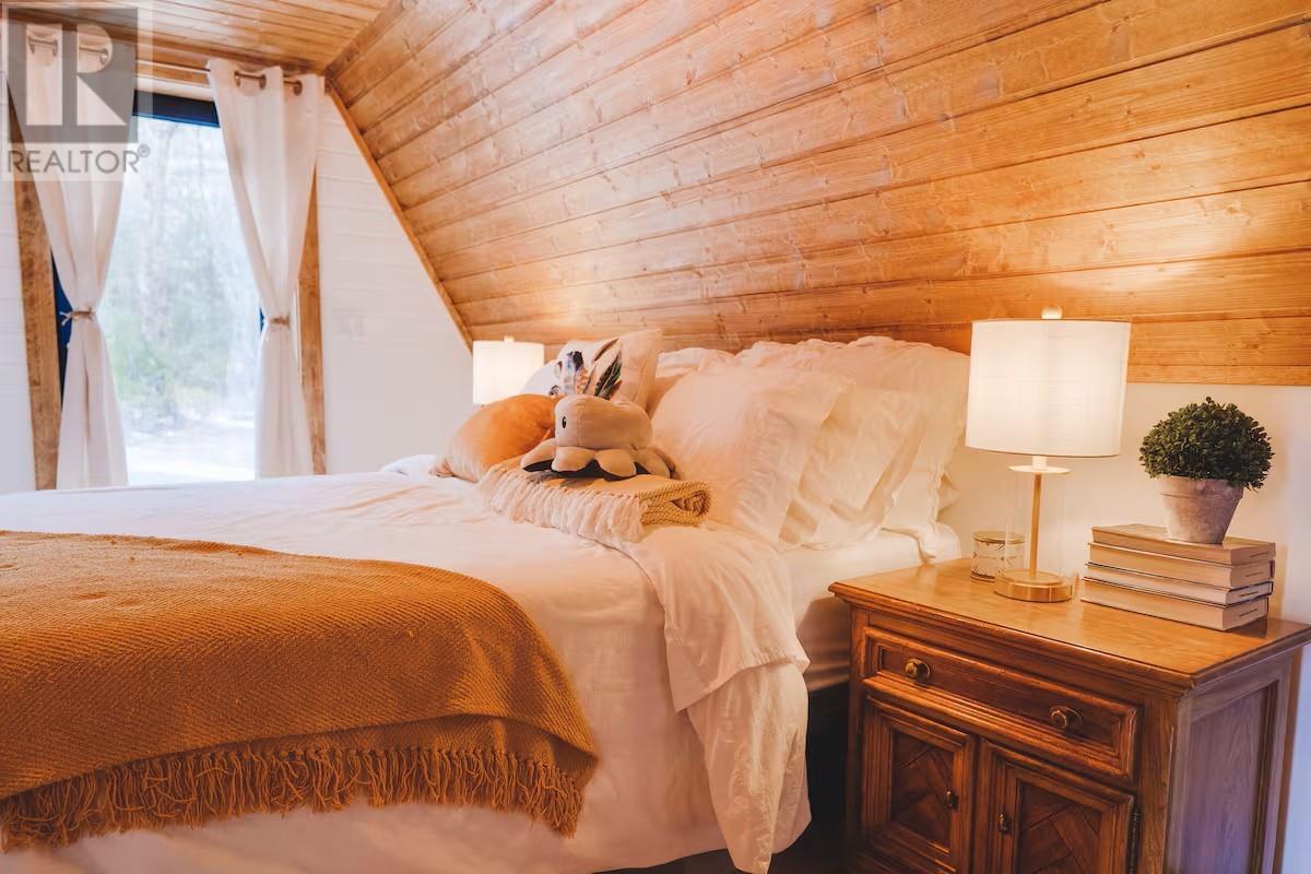 40 Ocean View Drive, Norman'S Cove, NL - Indoor Photo Showing Bedroom