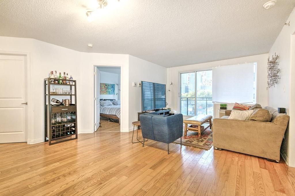 Salon - 1106-1280 Rue St-Jacques, Montréal (Ville-Marie), QC - Indoor Photo Showing Living Room