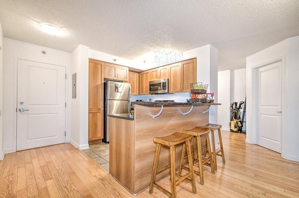 Cuisine - 1106-1280 Rue St-Jacques, Montréal (Ville-Marie), QC - Indoor Photo Showing Kitchen