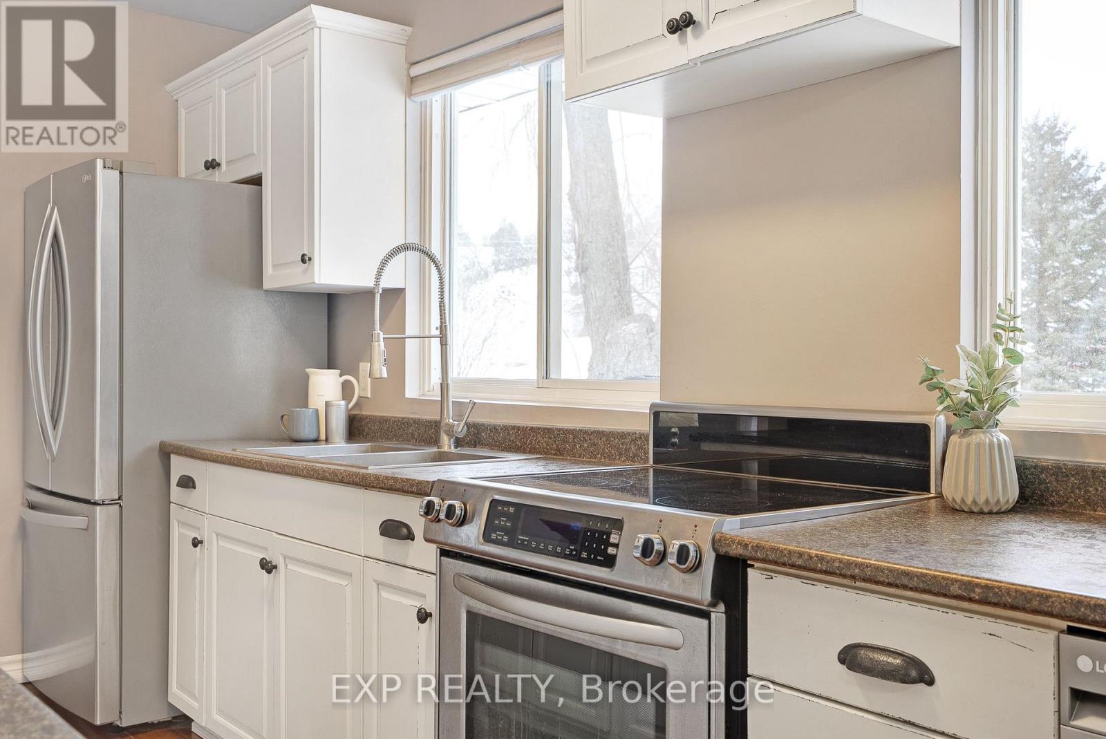137 North Street, Alnwick/Haldimand, ON - Indoor Photo Showing Kitchen