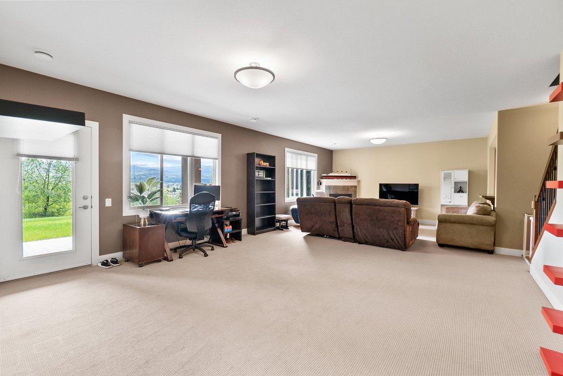 21-2421 Glacier Court, Kelowna, BC - Indoor