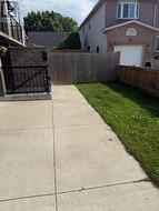 Seperate entrance to Lower unit -