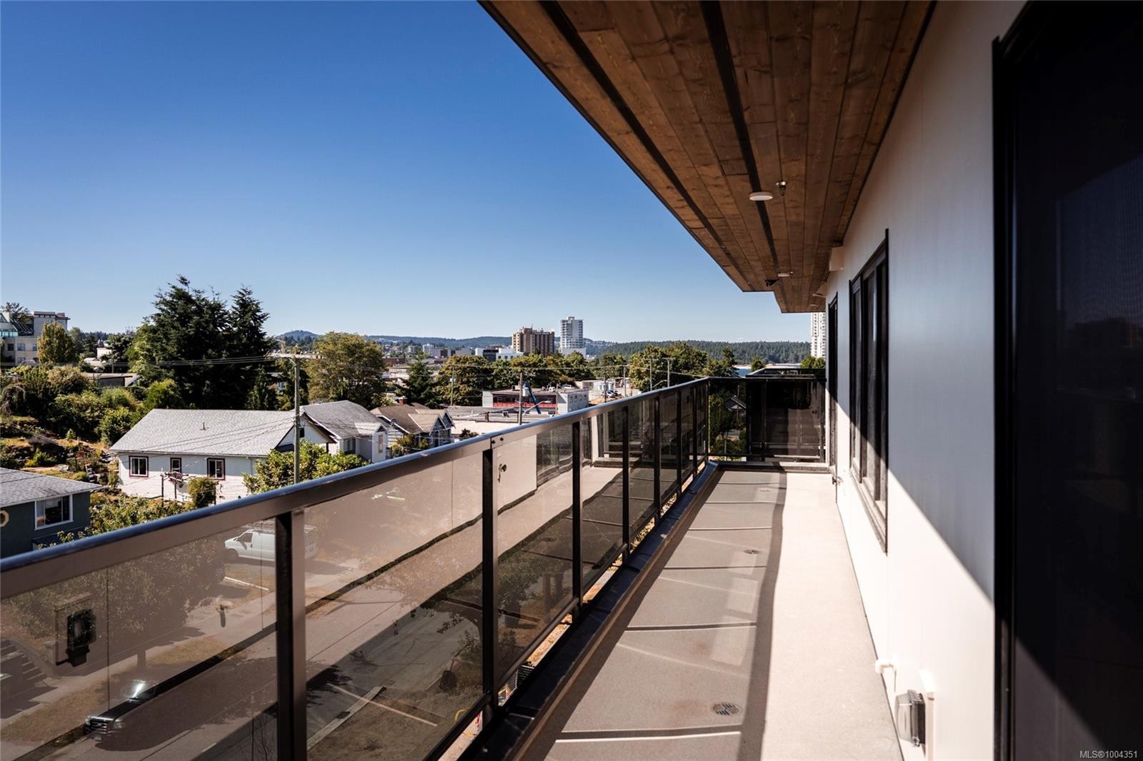 507-45 Haliburton St, Nanaimo, BC - Outdoor With Balcony With View With Exterior