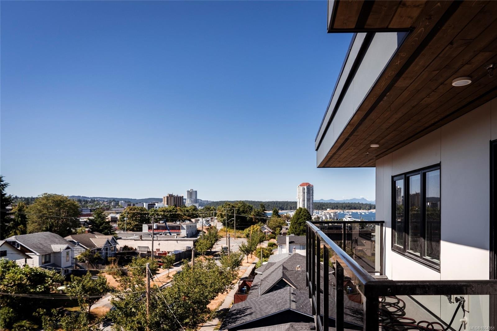 507-45 Haliburton St, Nanaimo, BC - Outdoor With View