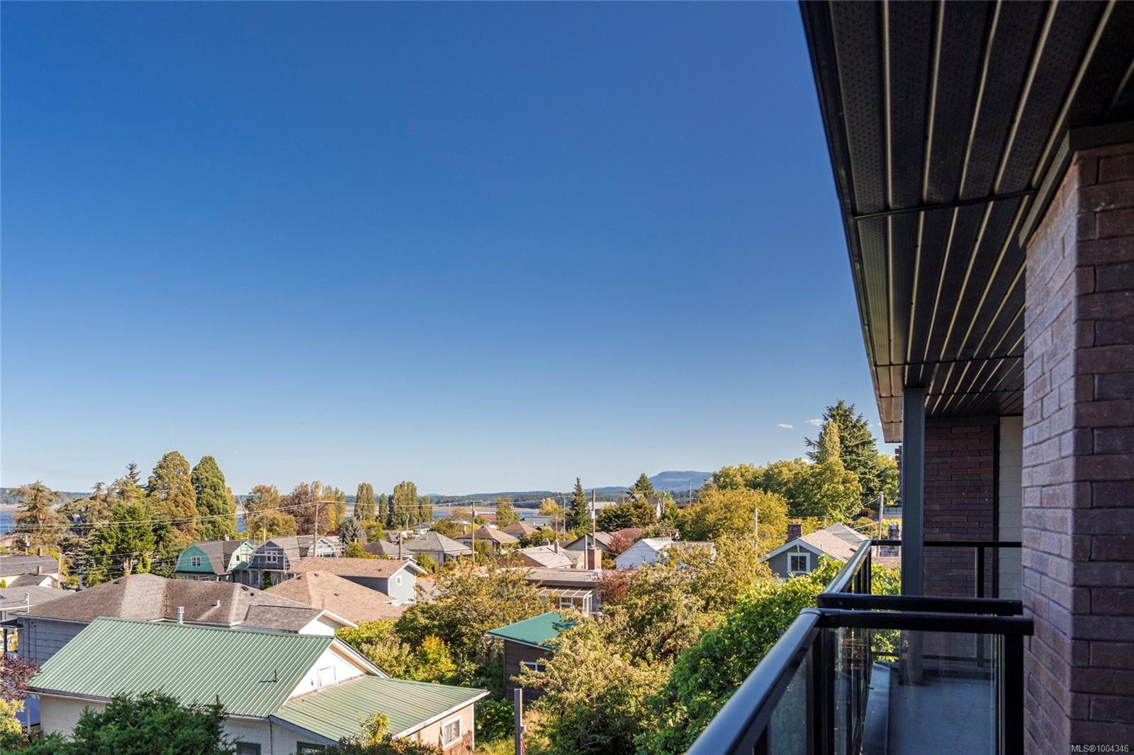 304-45 Haliburton St, Nanaimo, BC - Outdoor