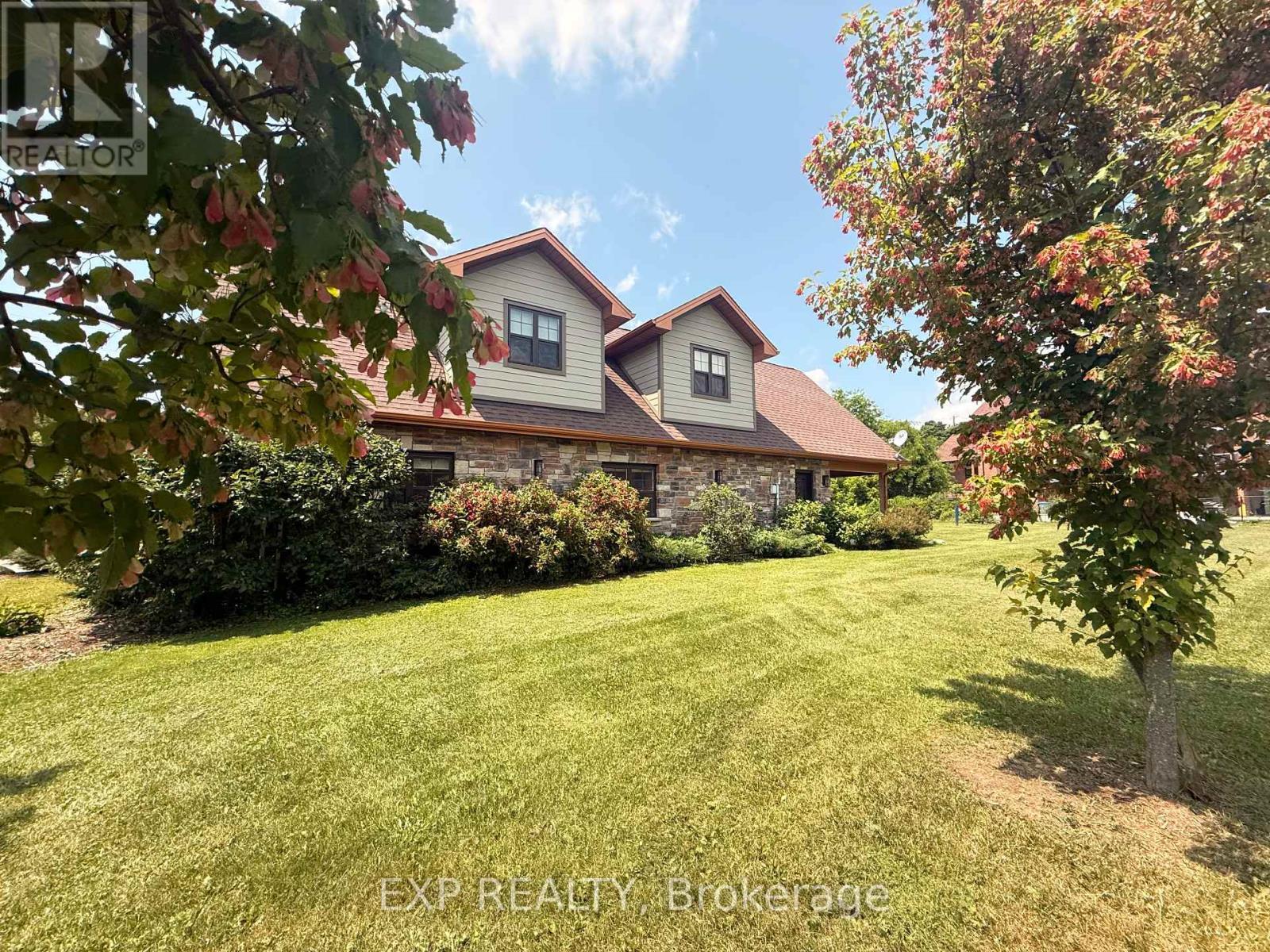 10 William Street, East Luther Grand Valley, ON