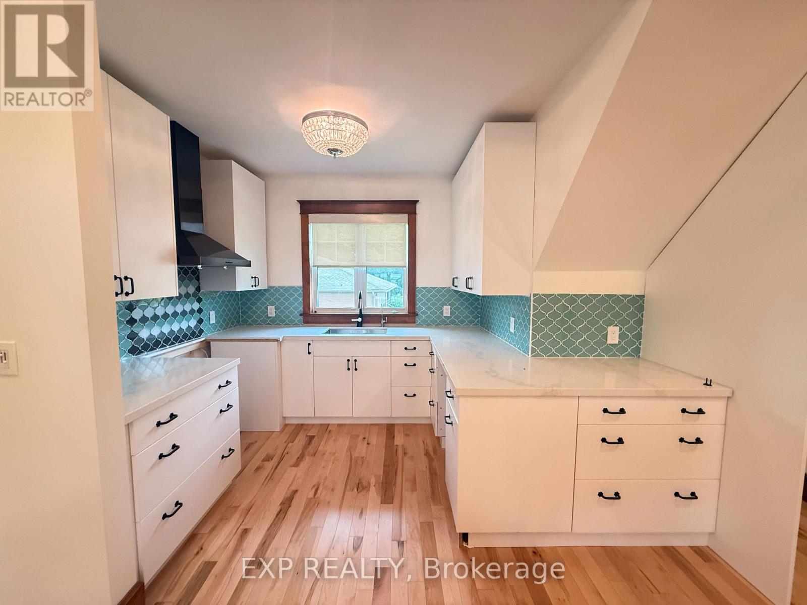 10 William Street, East Luther Grand Valley, ON