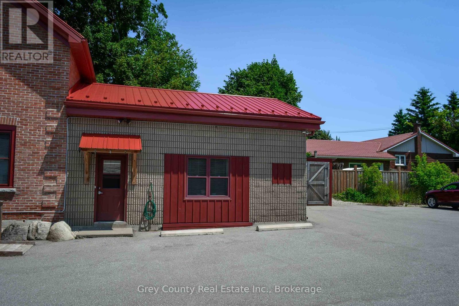 39 Main Street E, Grey Highlands, ON