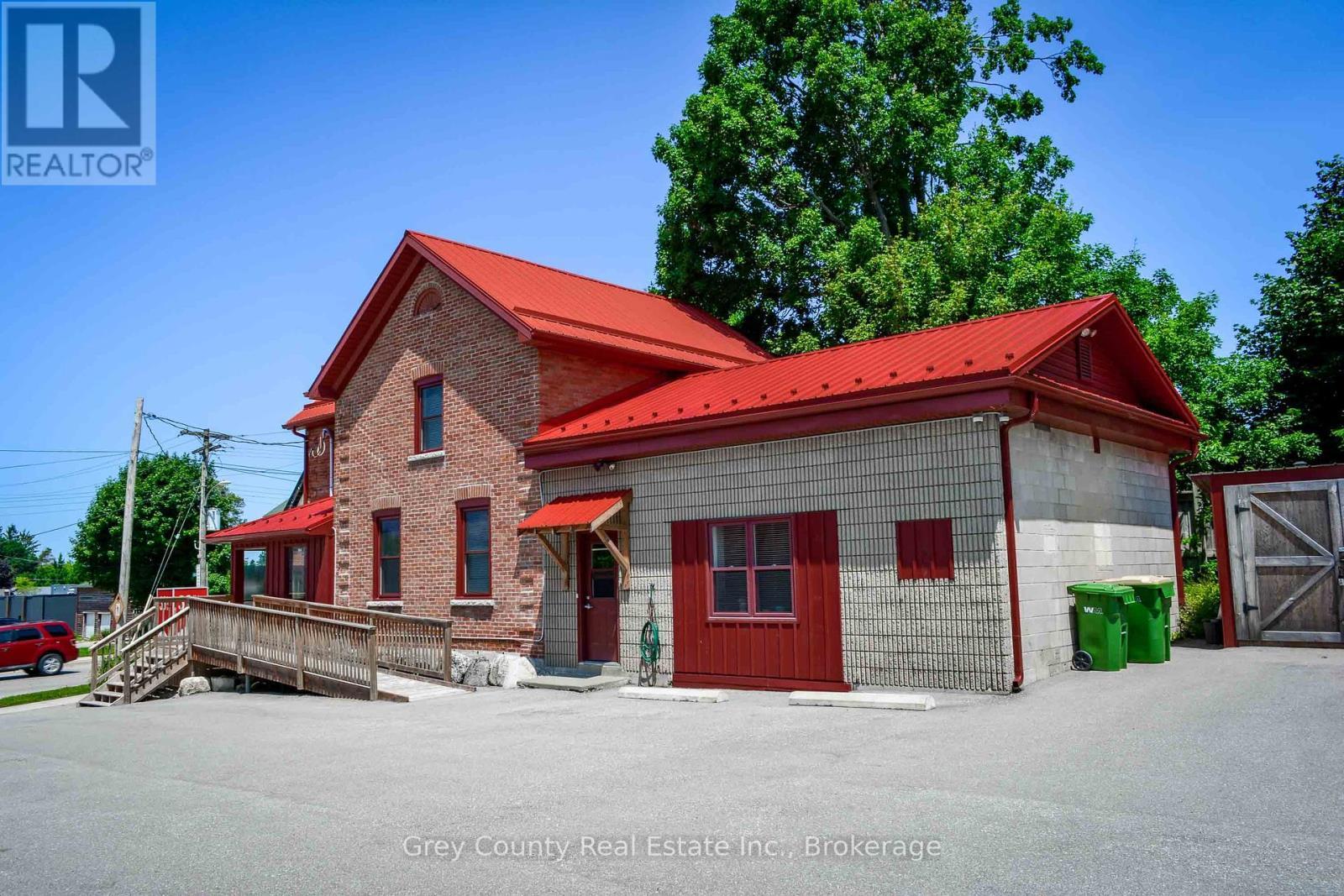 39 Main Street E, Grey Highlands, ON