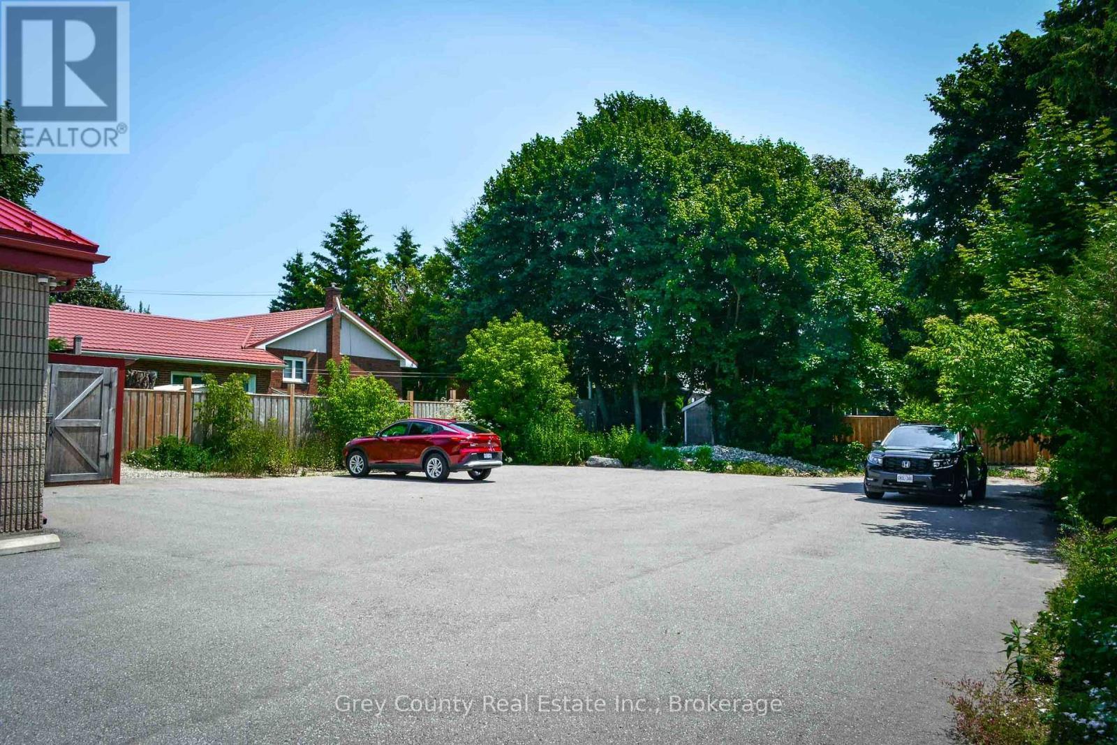 39 Main Street E, Grey Highlands, ON