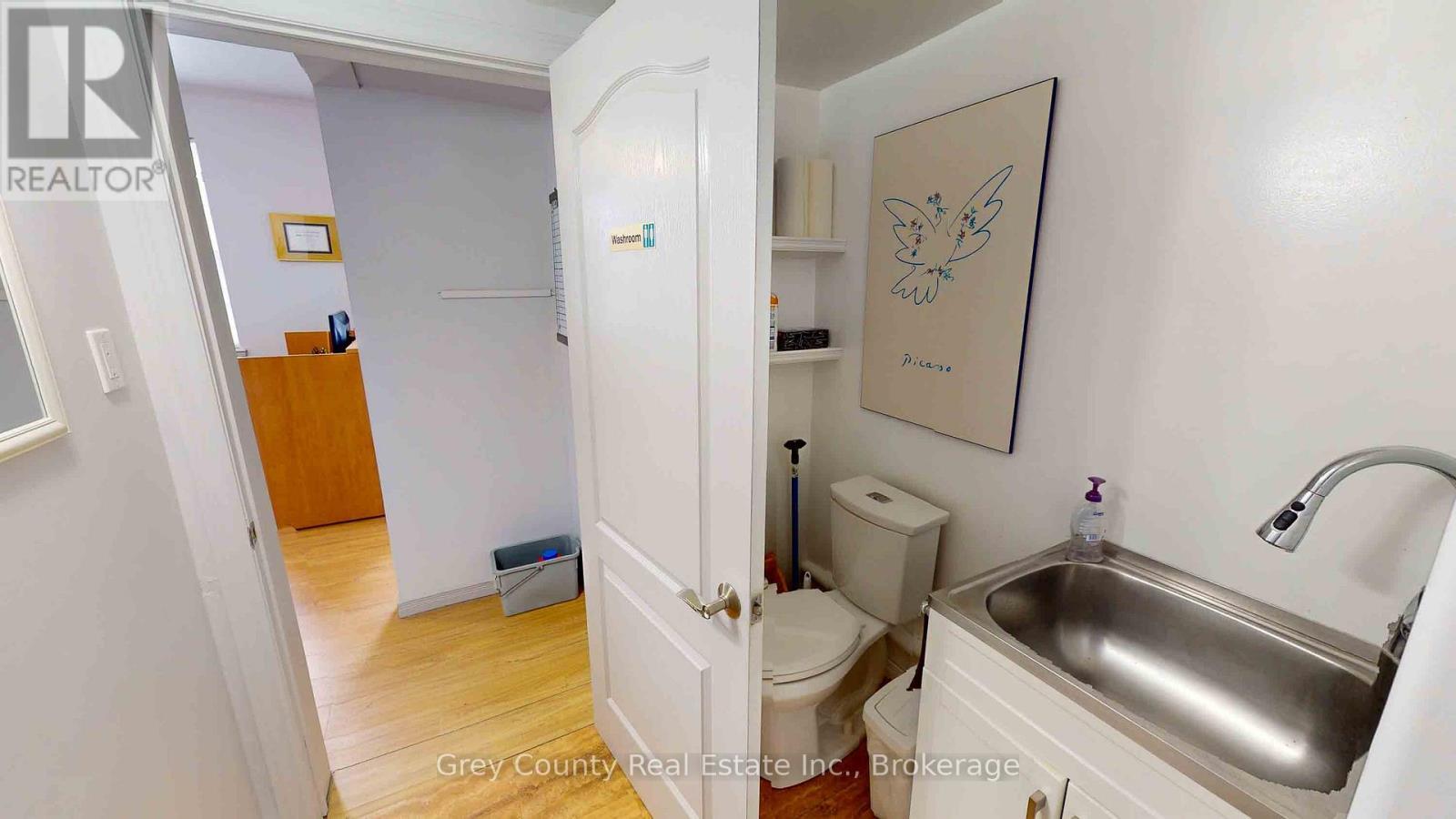 39 Main Street E, Grey Highlands, ON