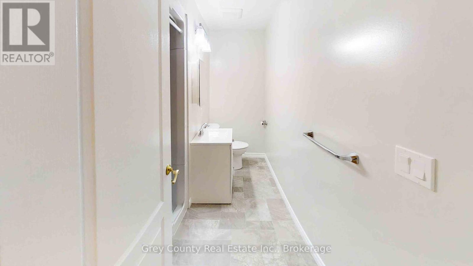 39 Main Street E, Grey Highlands, ON