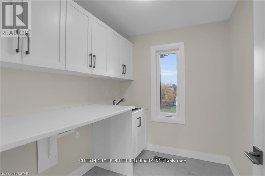 252 Leitch Street, Dutton/Dunwich (Dutton), ON - Indoor