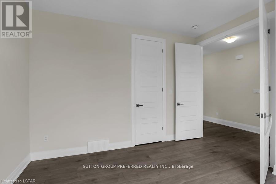 252 Leitch Street, Dutton/Dunwich (Dutton), ON - Indoor Photo Showing Other Room