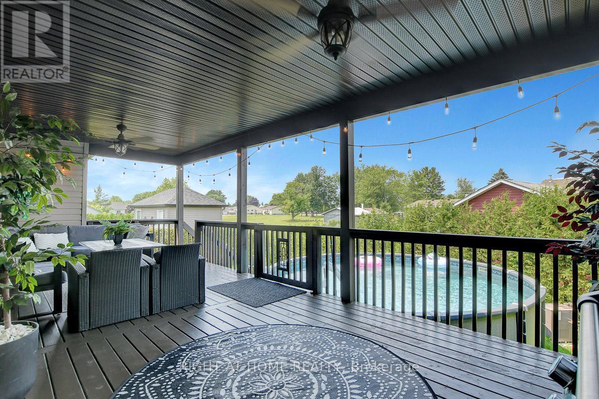 201 Versaille Street, Alfred And Plantagenet, ON - Outdoor With Deck Patio Veranda With Exterior