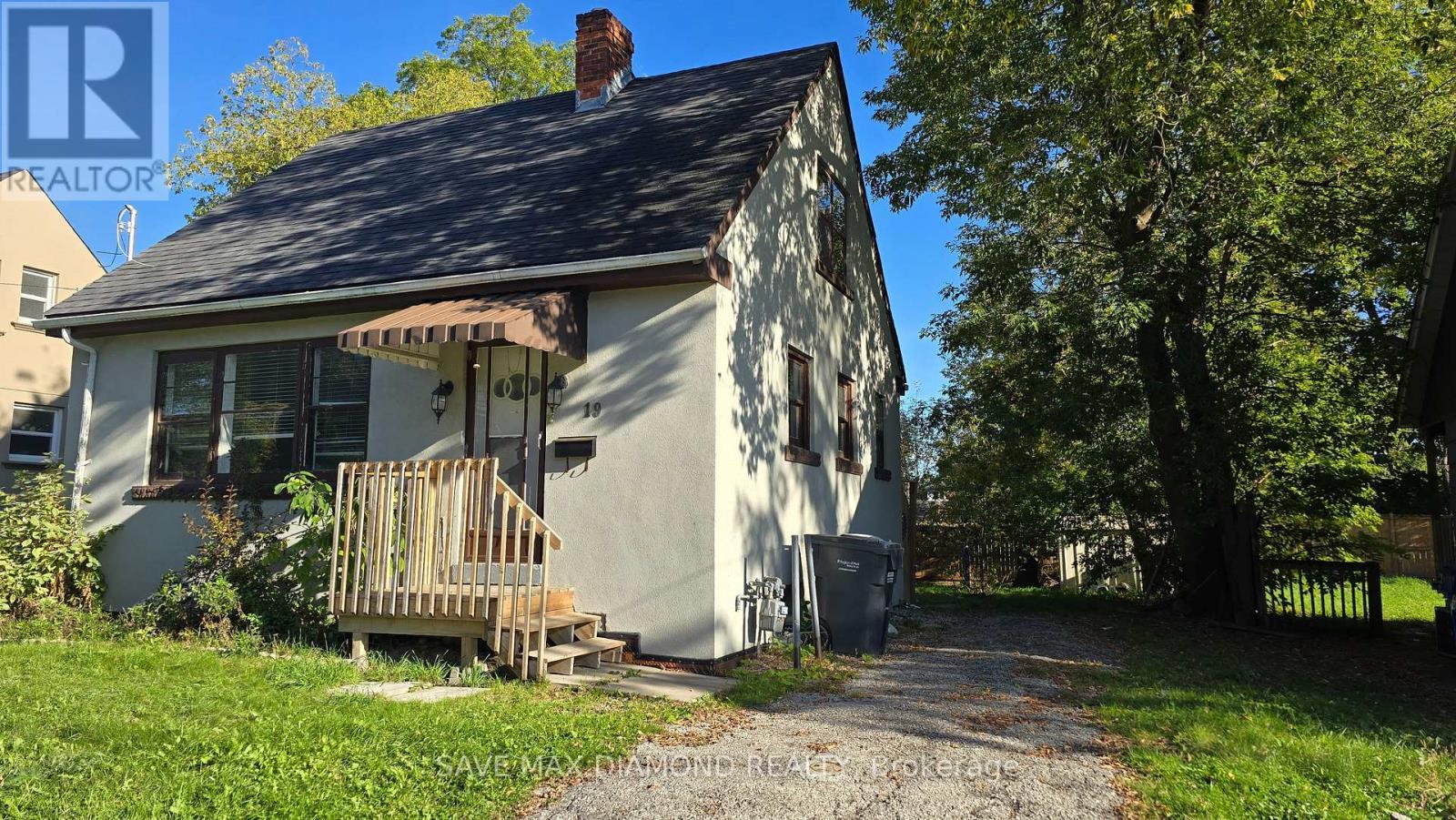 19 Pearl Street, Mississauga, ON