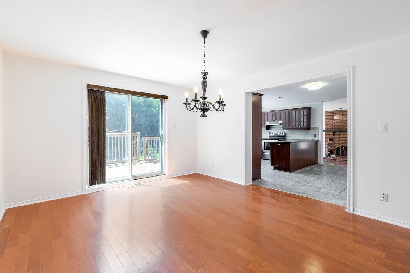 Family room - 3 Rue Du Labrador, Kirkland, QC - Indoor