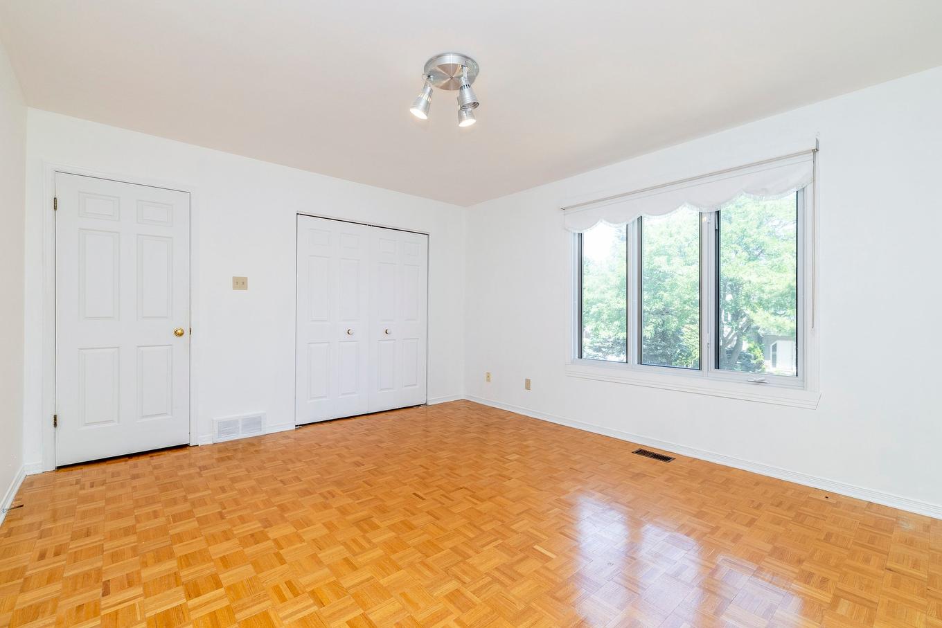 Bedroom - 3 Rue Du Labrador, Kirkland, QC - Indoor Photo Showing Other Room