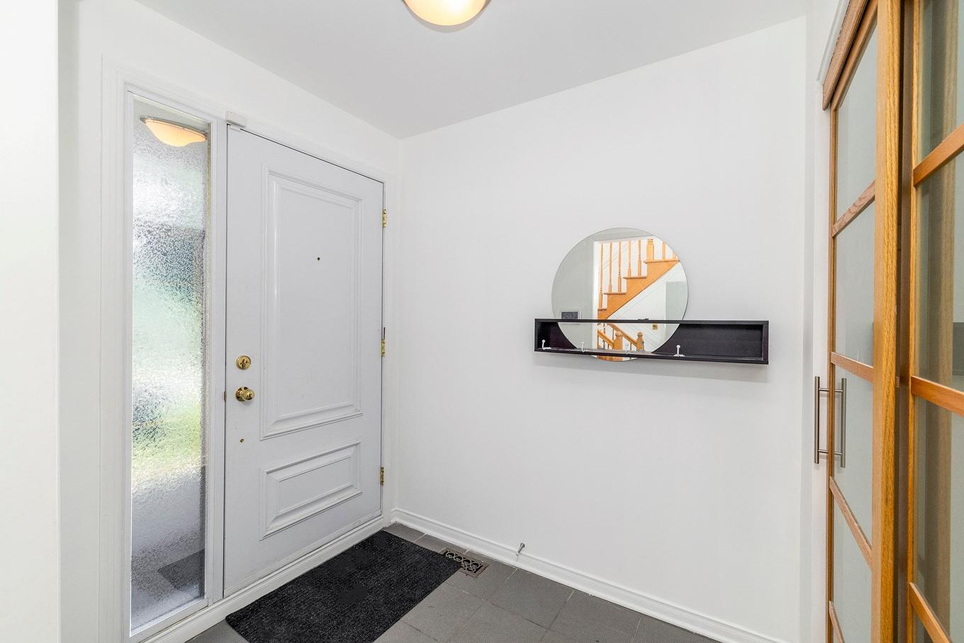 Hall - 3 Rue Du Labrador, Kirkland, QC - Indoor Photo Showing Other Room