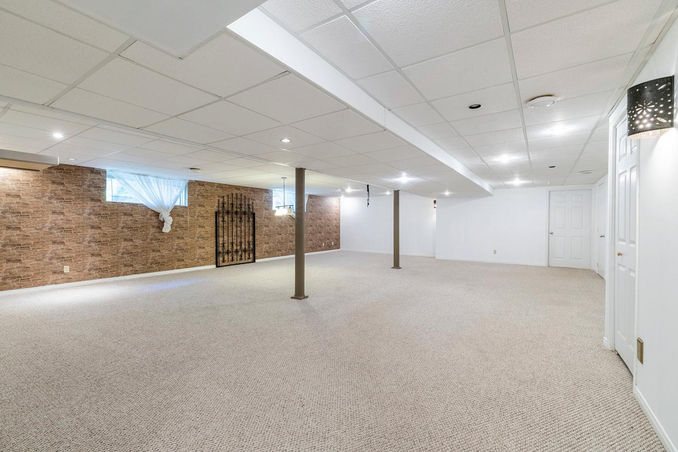 Playroom - 3 Rue Du Labrador, Kirkland, QC - Indoor