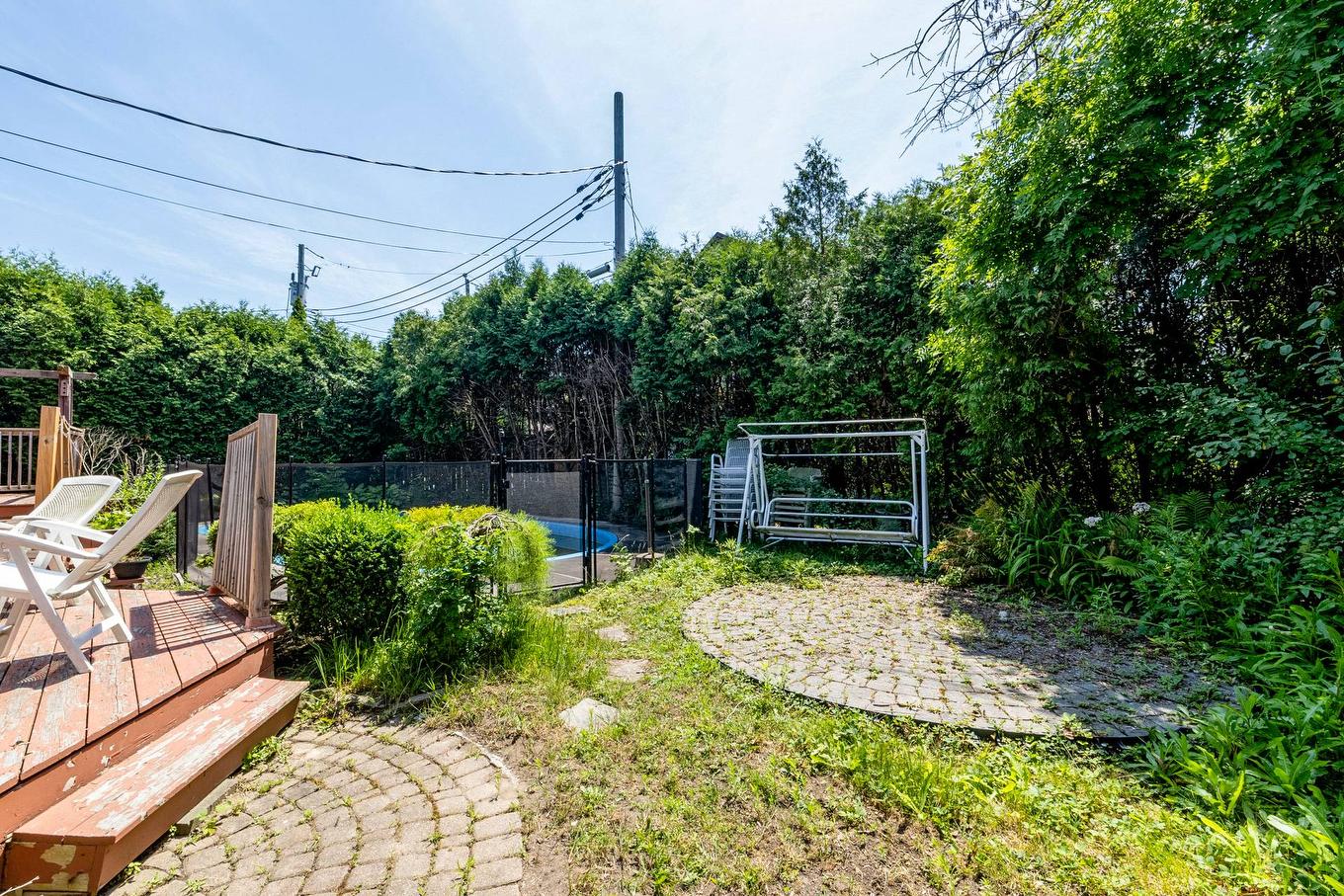 Backyard - 3 Rue Du Labrador, Kirkland, QC - Outdoor