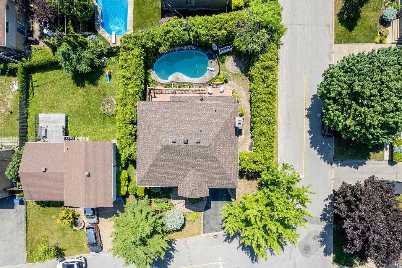 Aerial photo - 3 Rue Du Labrador, Kirkland, QC - Outdoor With View