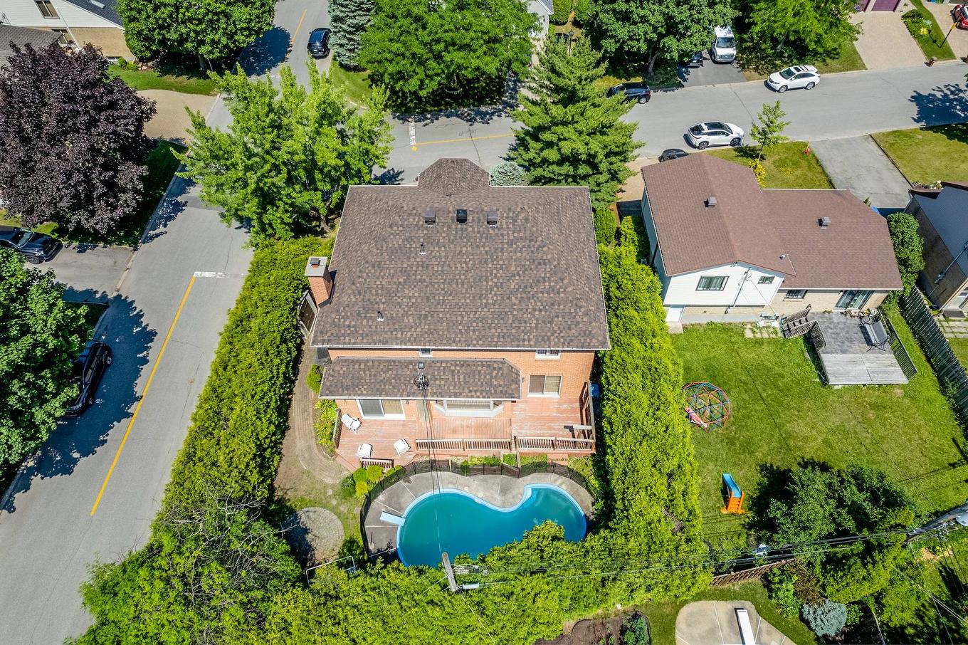 Aerial photo - 3 Rue Du Labrador, Kirkland, QC - Outdoor With In Ground Pool With View