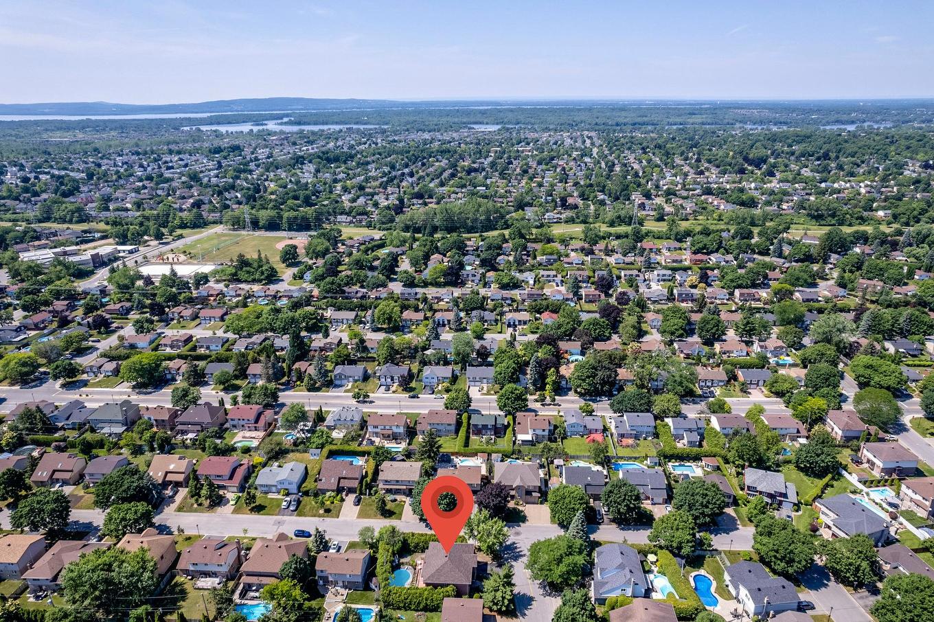 Aerial photo - 3 Rue Du Labrador, Kirkland, QC - Outdoor With View