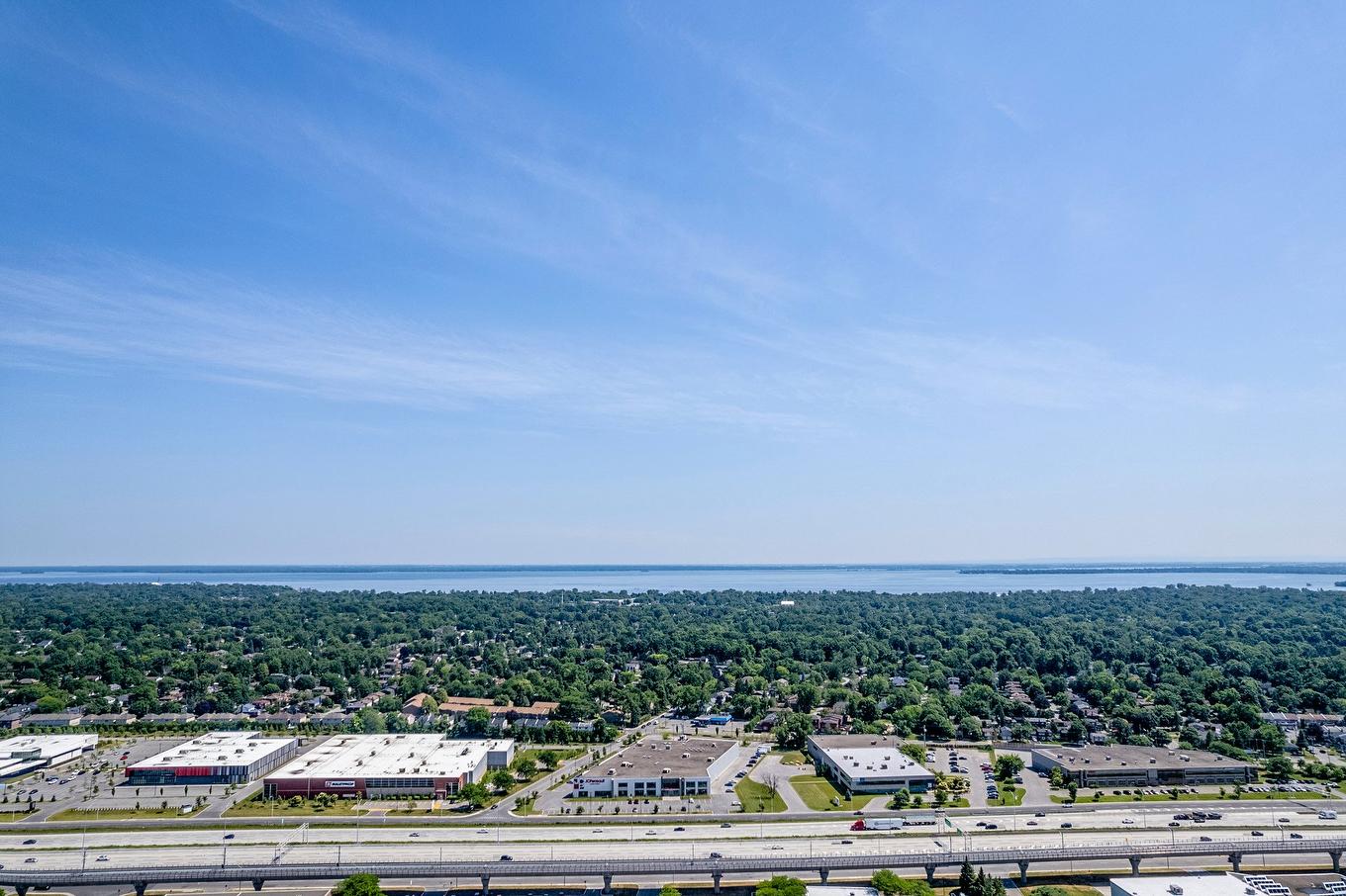 Aerial photo - 3 Rue Du Labrador, Kirkland, QC - Outdoor With Body Of Water With View