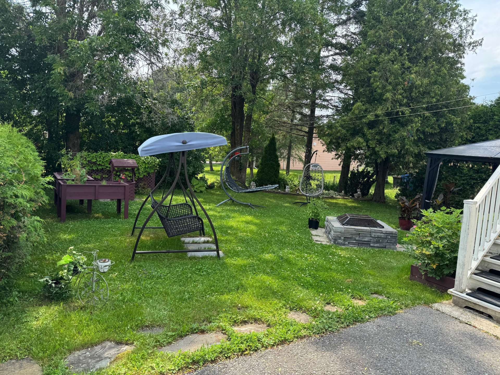 Courtyard - 662 Rue Taché, Saint-Pascal, QC - Outdoor With Backyard