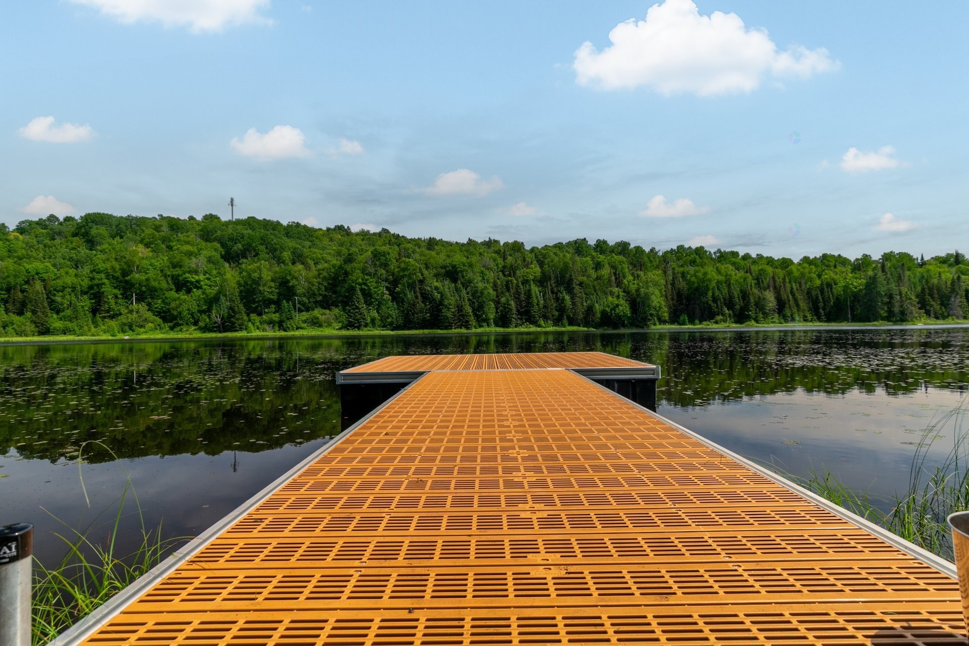 Accès au plan d'eau - Ch. Olivier-Paradis, Labelle, QC