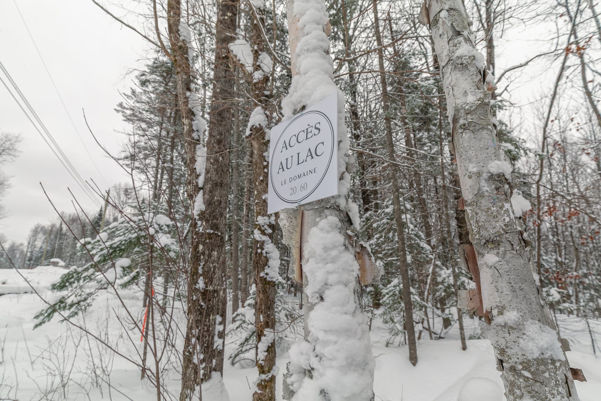 Accès au plan d'eau - Ch. Olivier-Paradis, Labelle, QC