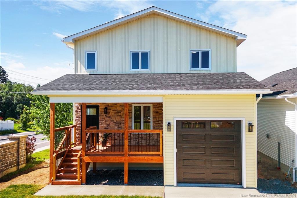 6 Briar Brook Pl, Fredericton, NB