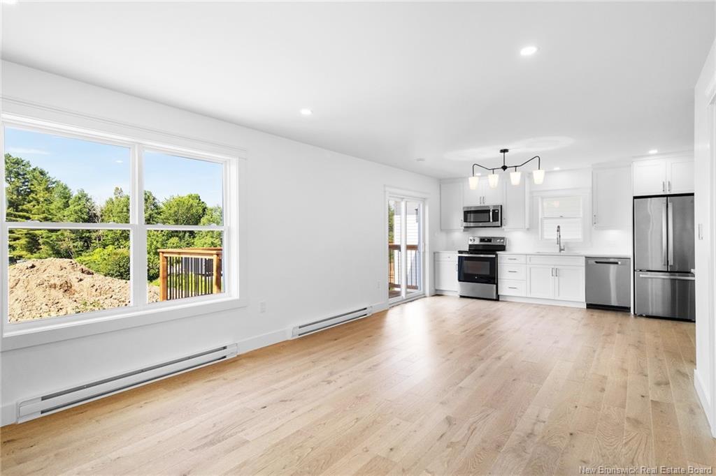 6 Briar Brook Pl, Fredericton, NB