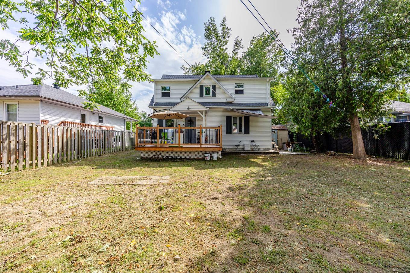 Backyard - 69 2E Avenue N., Montréal (Pierrefonds-Roxboro), QC - Outdoor With Deck Patio Veranda With Exterior