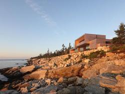 38 Island Watch Run Northwest Cove, NS B0J 1T0