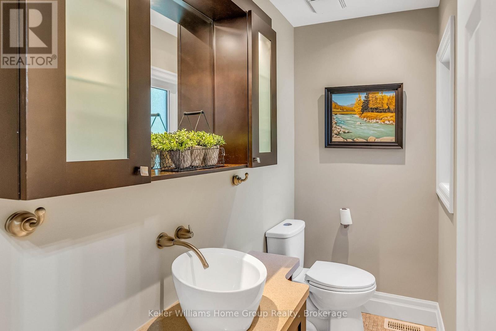 6703 Wellington 34 Road, Puslinch (Crieff/Aikensville/Killean), ON - Indoor Photo Showing Bathroom