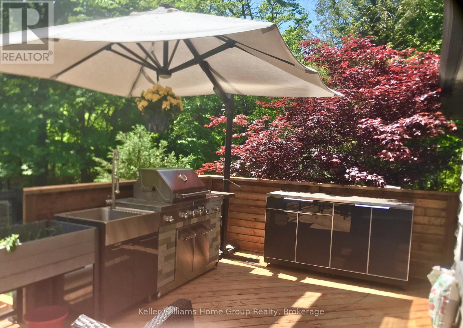 6703 Wellington 34 Road, Puslinch (Crieff/Aikensville/Killean), ON - Outdoor With Deck Patio Veranda