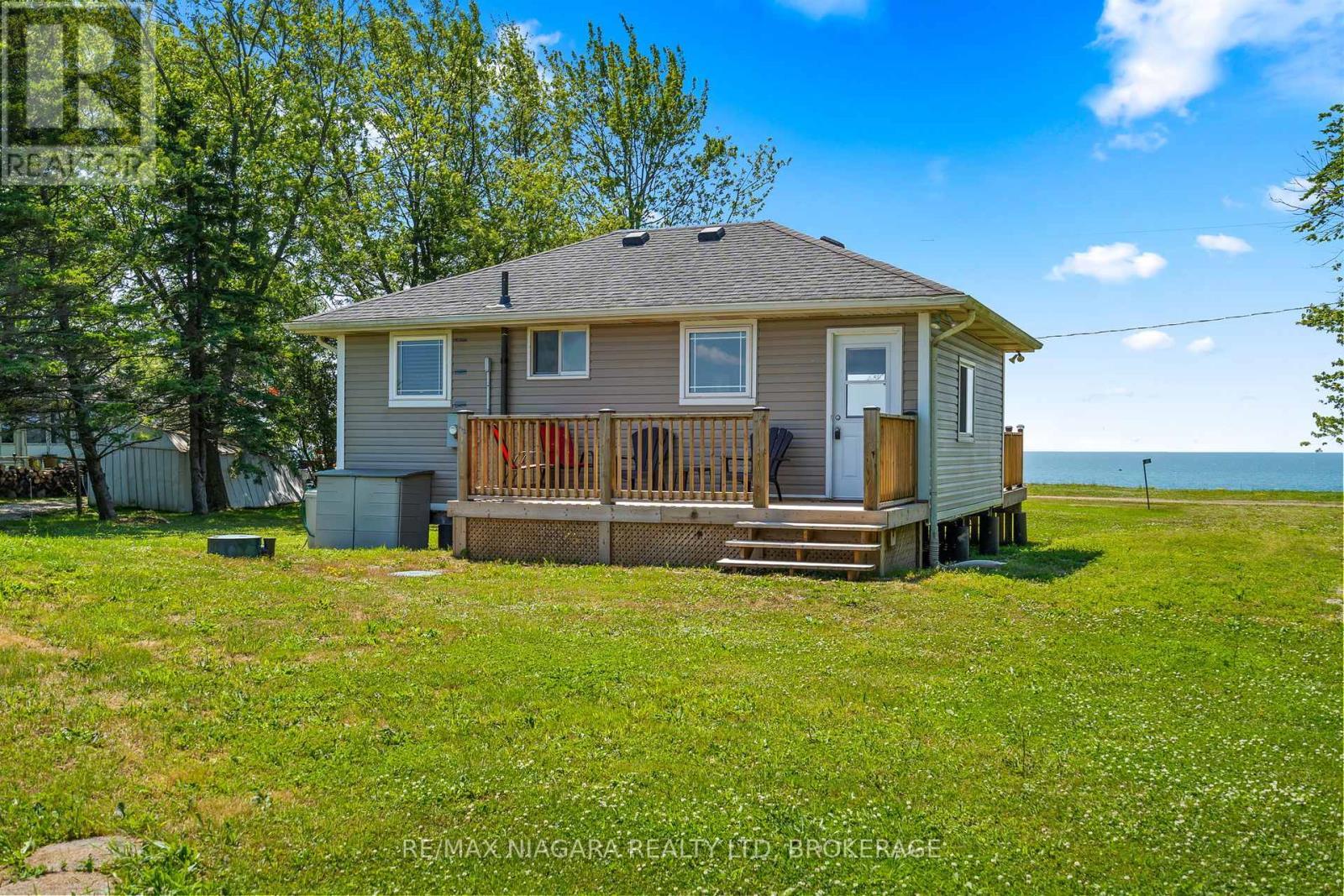45 Erie Heights Line, Haldimand (Dunnville), ON - Outdoor With Deck Patio Veranda