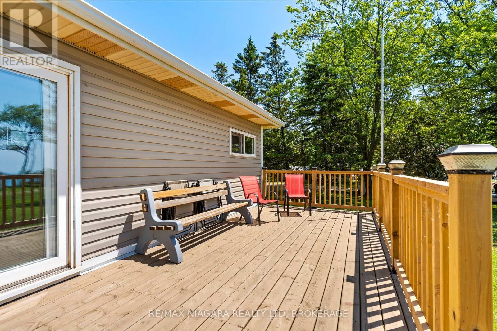 45 Erie Heights Line, Haldimand (Dunnville), ON - Outdoor With Deck Patio Veranda With Exterior