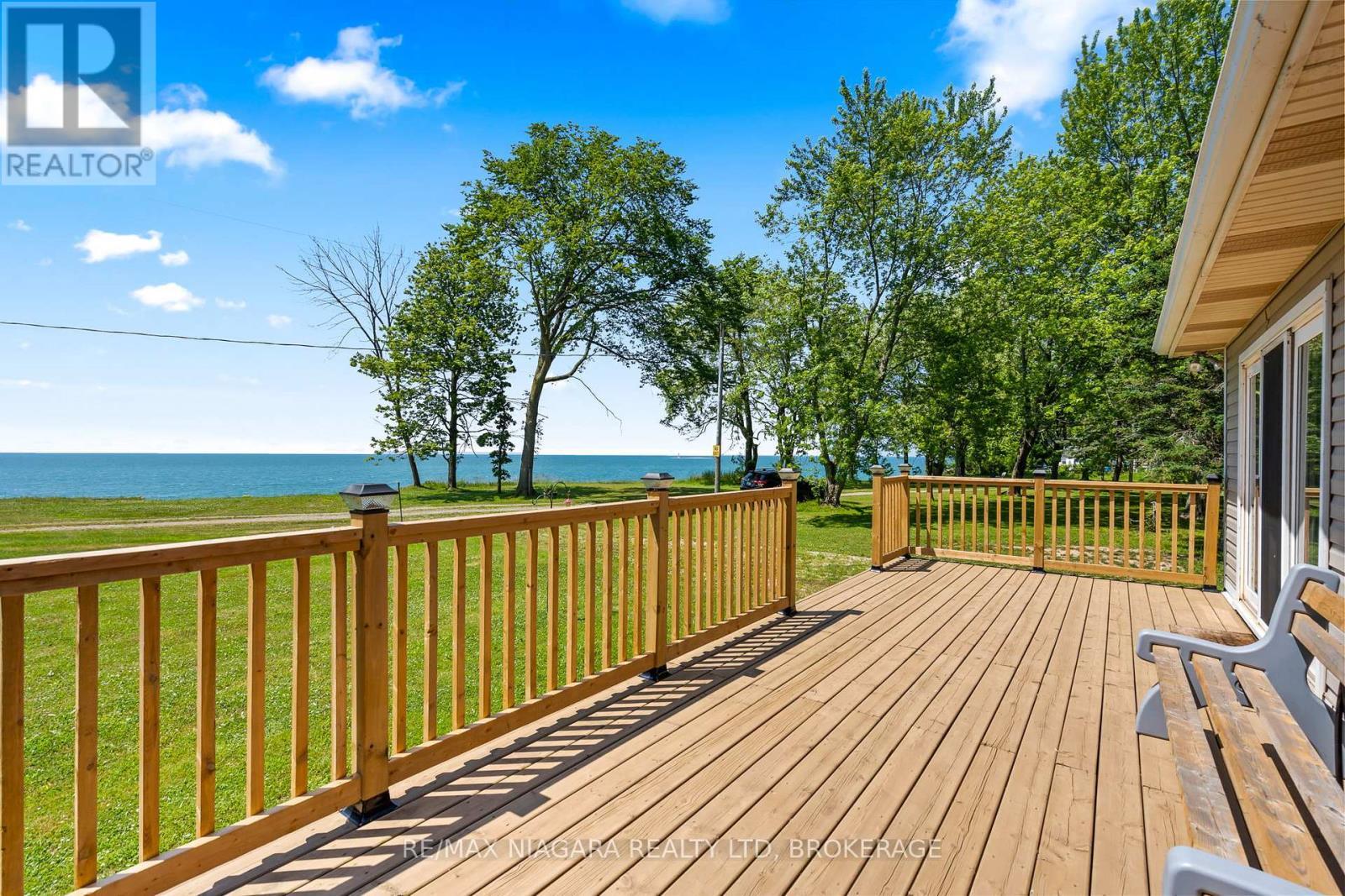 45 Erie Heights Line, Haldimand (Dunnville), ON - Outdoor With Body Of Water With Deck Patio Veranda