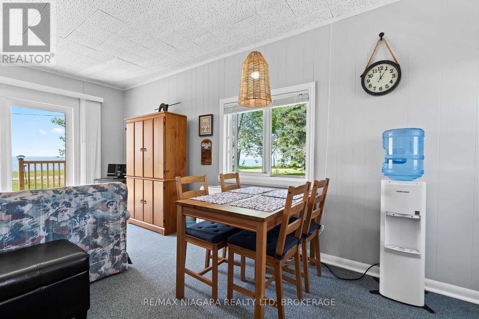 45 Erie Heights Line, Haldimand (Dunnville), ON - Indoor Photo Showing Dining Room