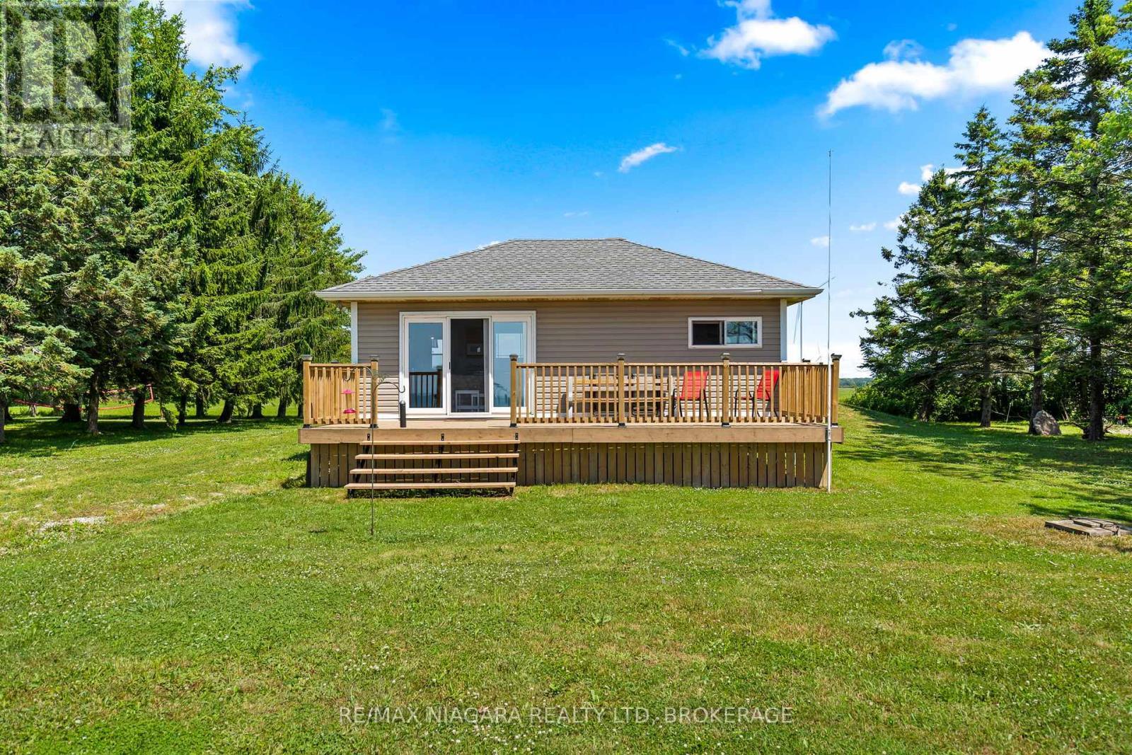 45 Erie Heights Line, Haldimand (Dunnville), ON - Outdoor With Deck Patio Veranda