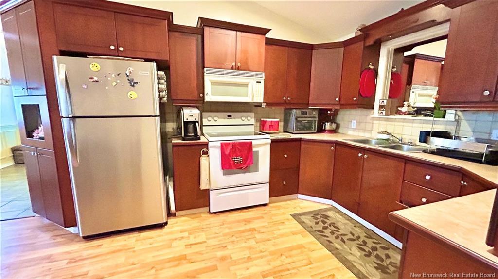 896 Des Acadiens Blvd, Bertrand, NB