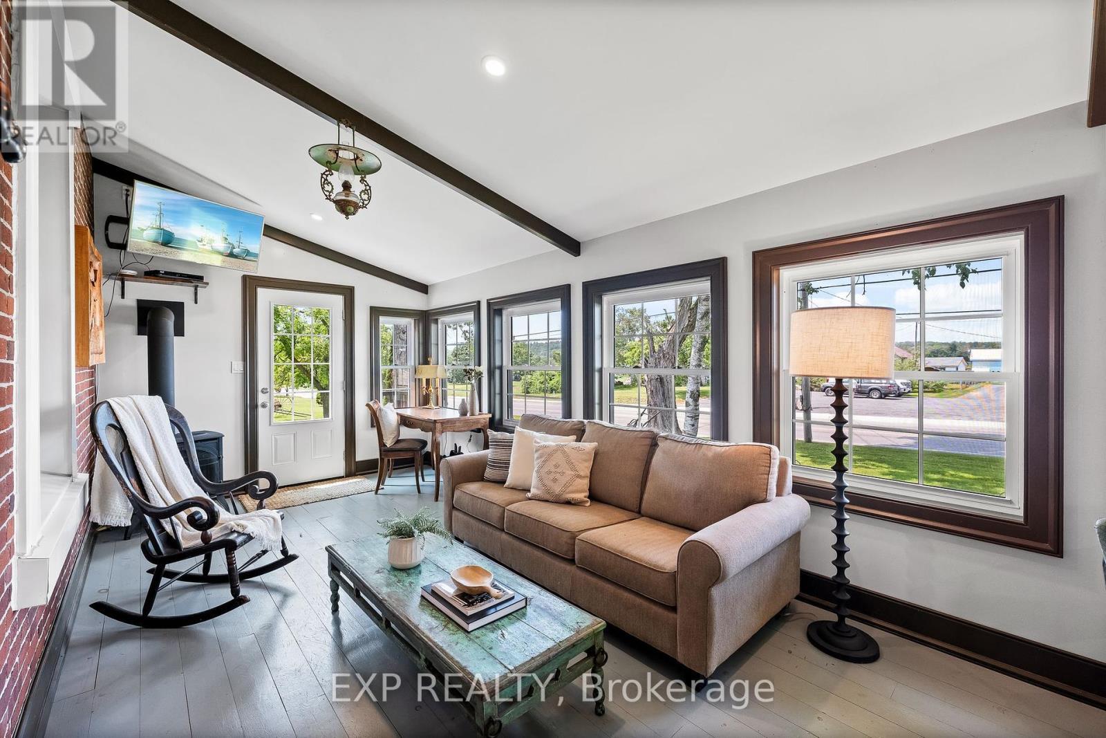 206 King Street E, Cramahe (Colborne), ON - Indoor Photo Showing Living Room
