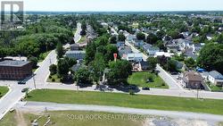 Across the street from a 296 km multi-use trail -