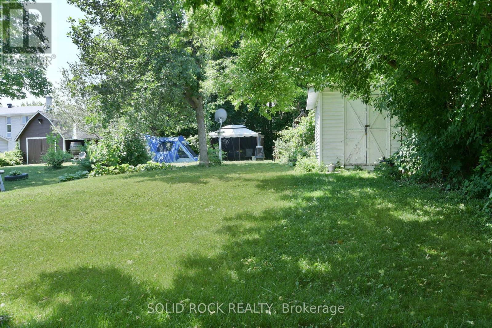 54 William Street W, Arnprior, ON - Outdoor