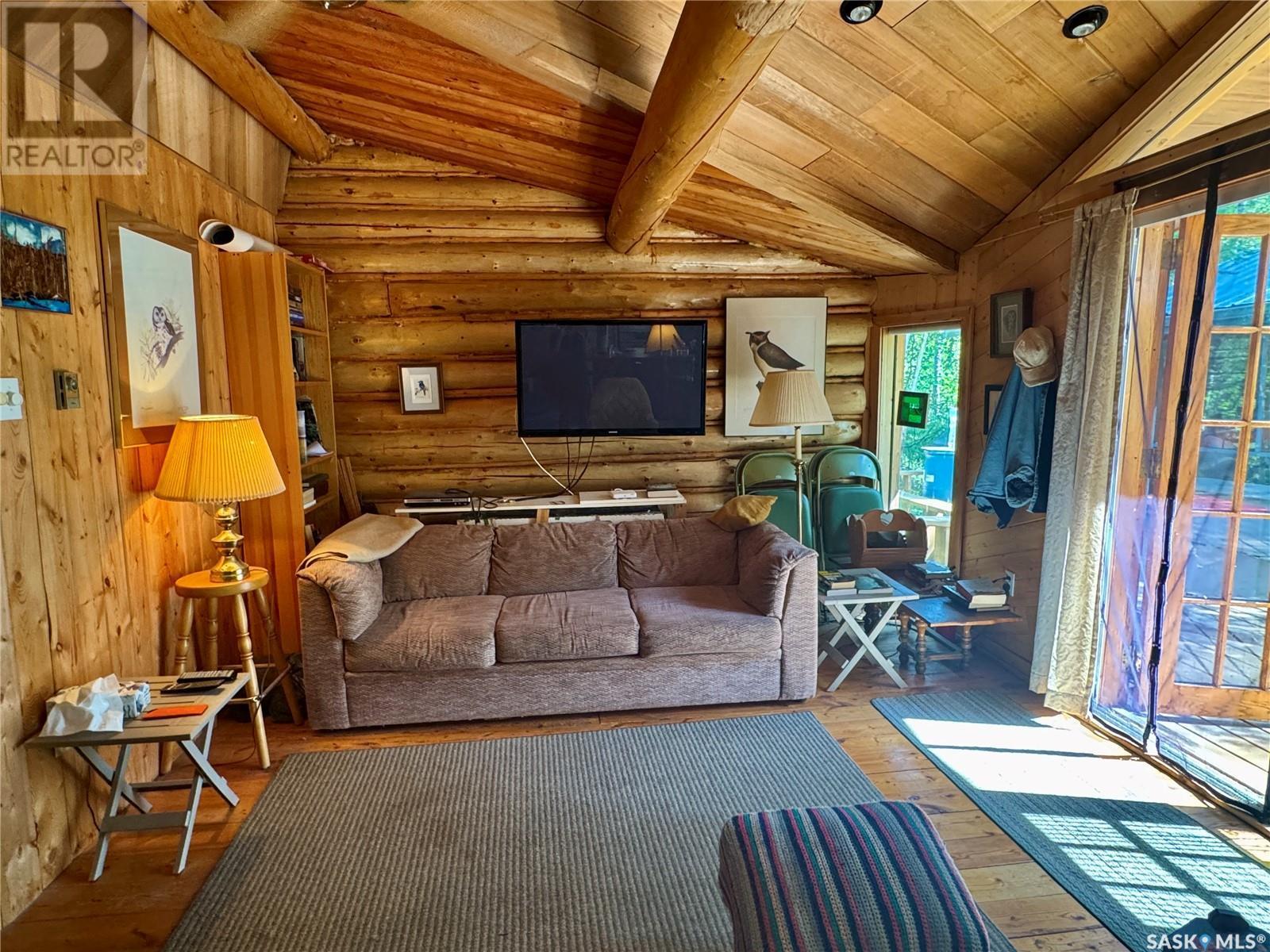 206 Spruce Street, Northern Admin District, SK - Indoor