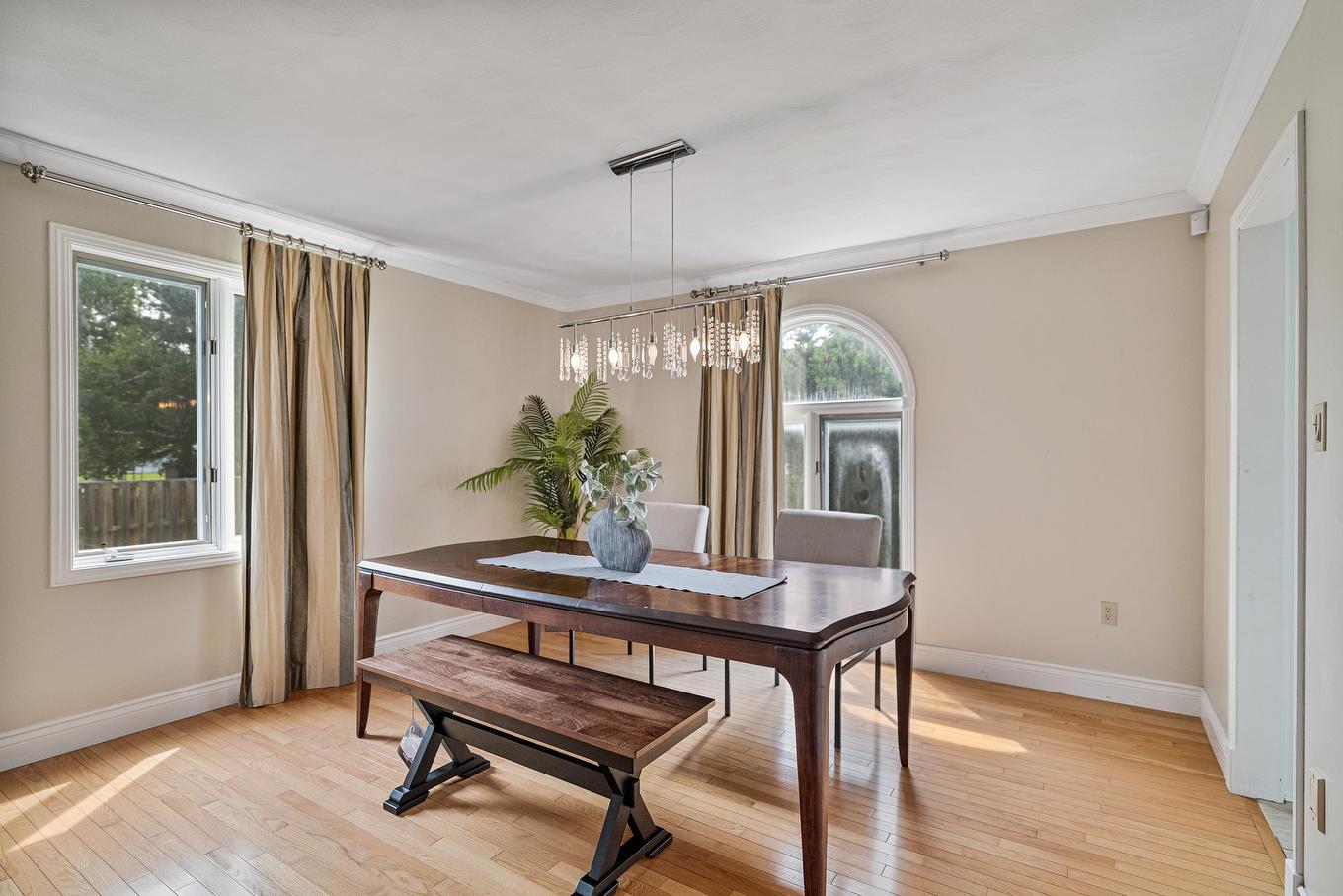 8 Berkeley Way, Brighton, PE