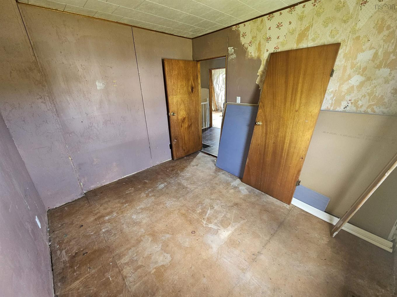 29 Cowan Street, Springhill, NS